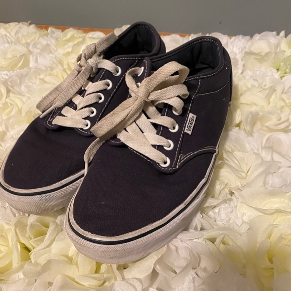 vans shoes size 10